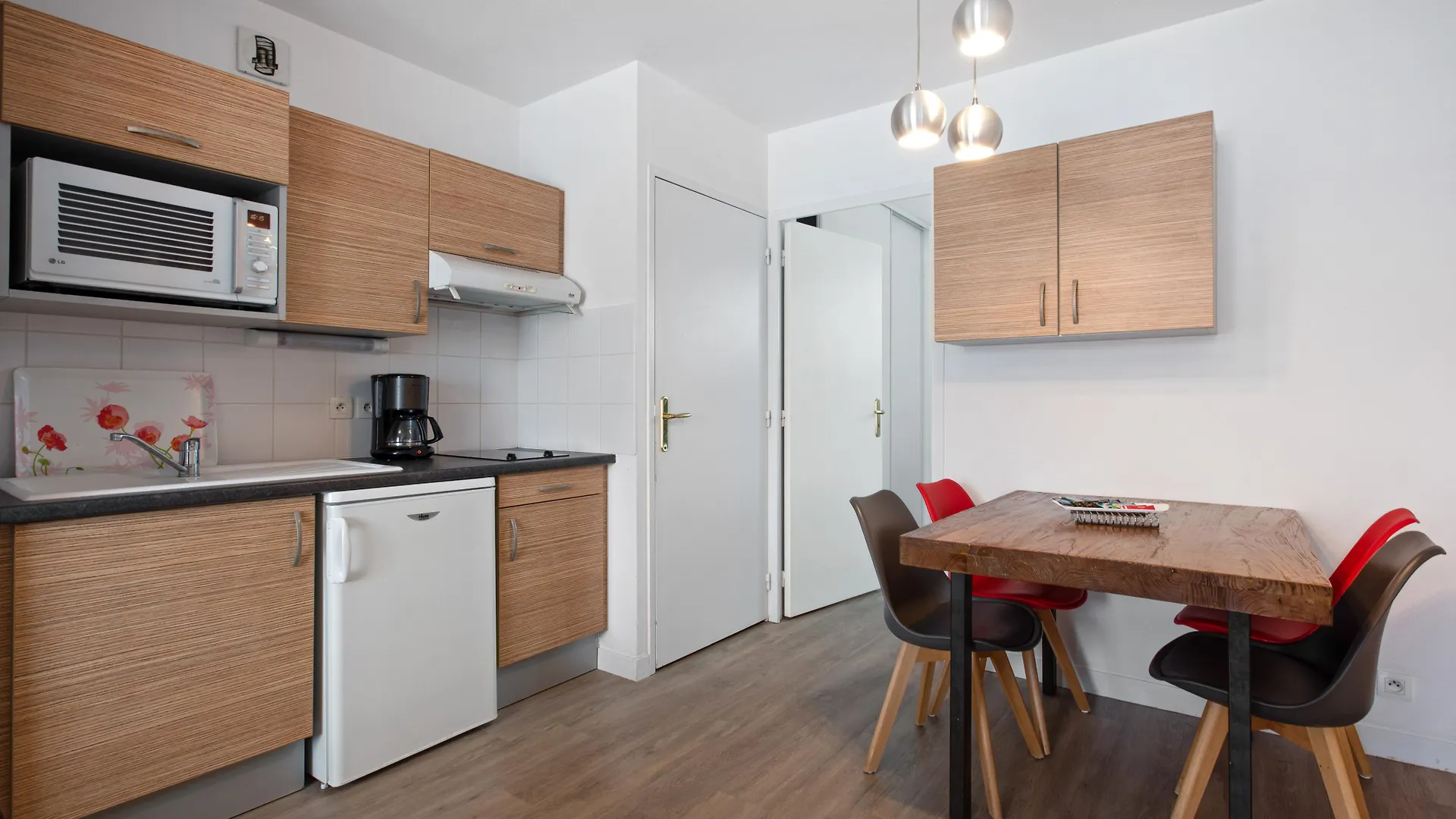 Appart Hotel Le Liberte Vannes Centre-Ville 2*,